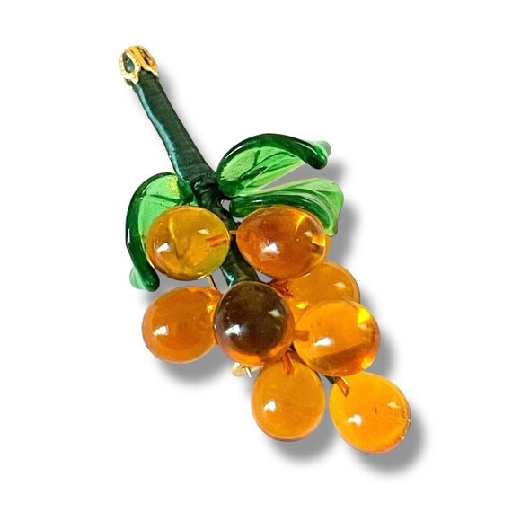 Vintage Amber Murano Art Glass Grapes Brooch 2.25" Fruit Cluster Pin Jewelry - Picture 1 of 13